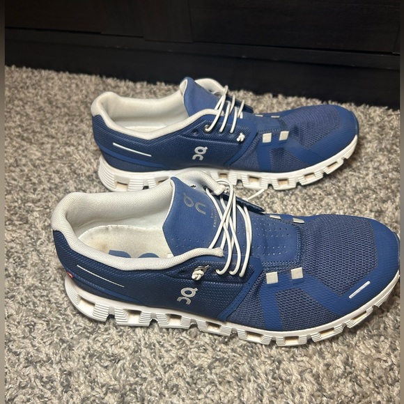 On Cloud 5 Women’s Denim and White Shoes Size 10 - Picture 3 of 10